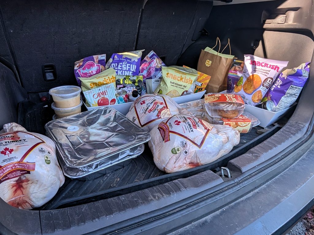 Snackish Mamasgiving